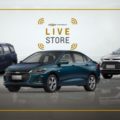 Na imagem aparecem três modelos de veículos da Chevrolet, com os dizeres 'Chevrolet Live Store'.