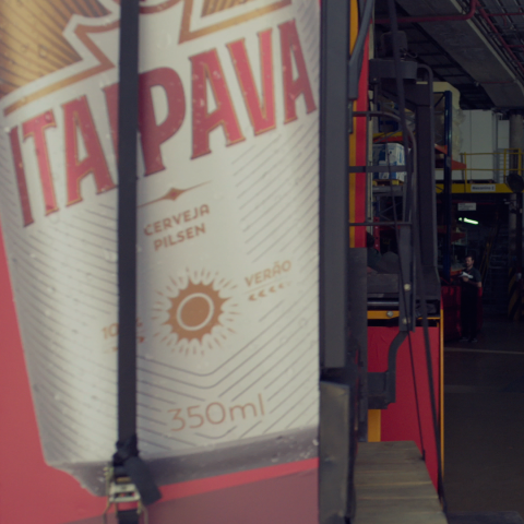 Itaipava reforça seu posicionamento de “Cerveja de Novela” em ‘Um Lugar ao Sol’
